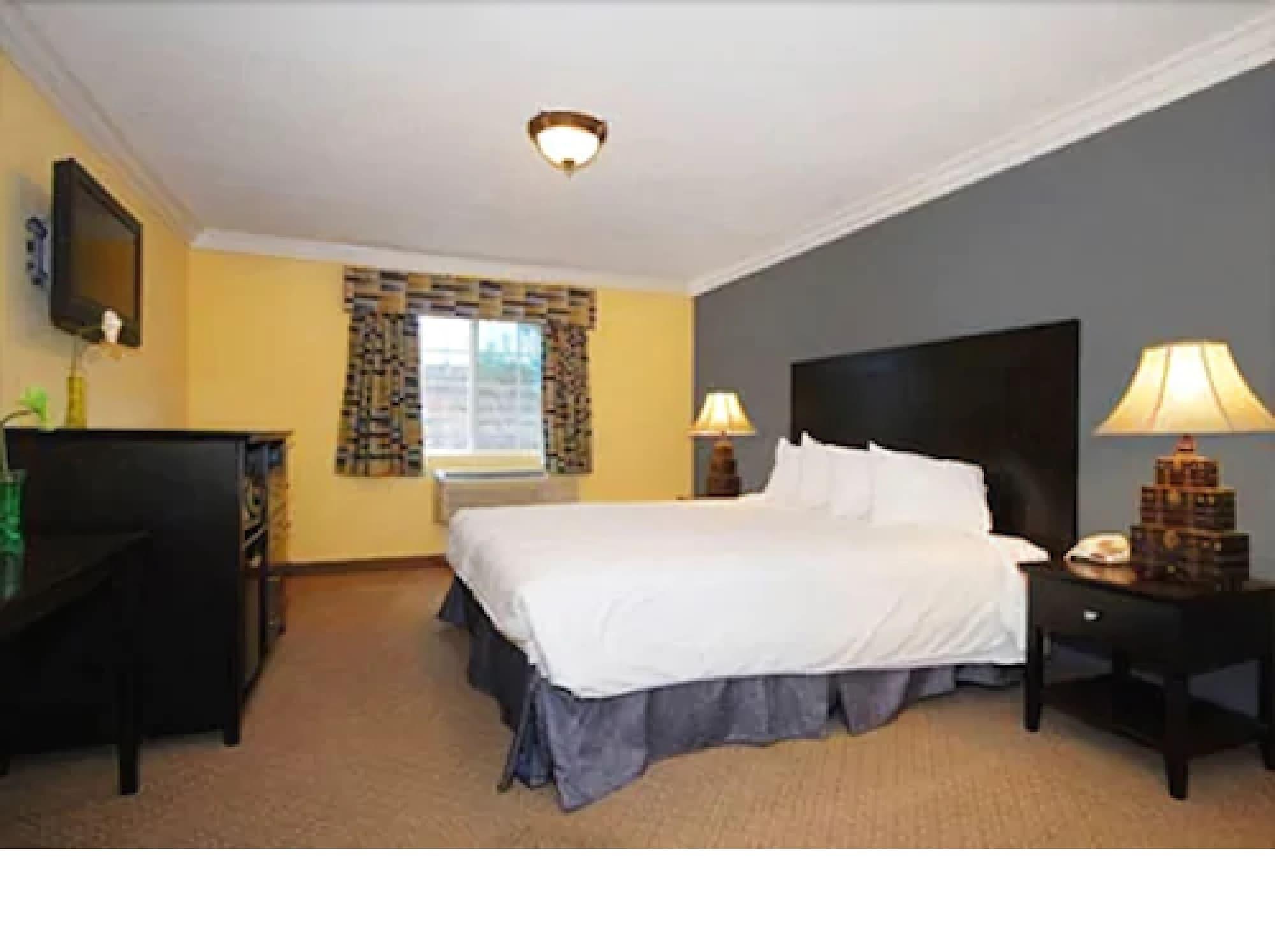 סנטה מריה Solaire Inn & Suites מראה חיצוני תמונה