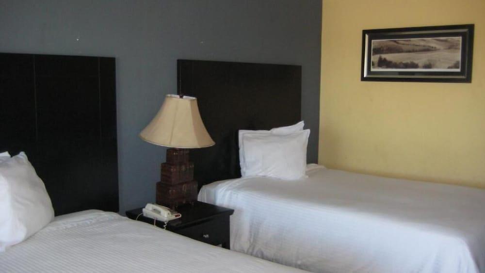 סנטה מריה Solaire Inn & Suites מראה חיצוני תמונה
